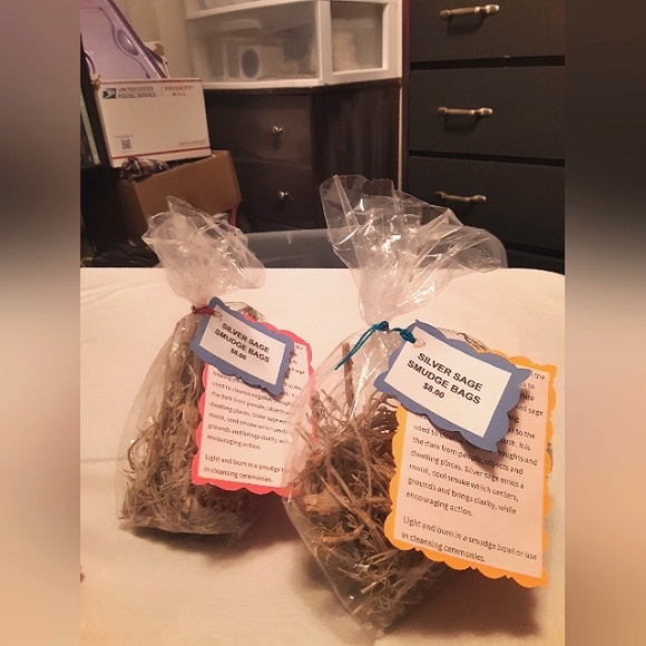 Sage Smudge Sticks (2pack), Sage Smudge Bags, Curry Leaves for Hair Mask. - Picture 3 of 3